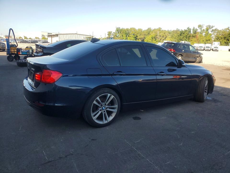 2015 Bmw 328 მანქანა იყიდება აუქციონზე, vin: WBA3A5G50FNS91679, აუქციონის ნომერი: 60175316