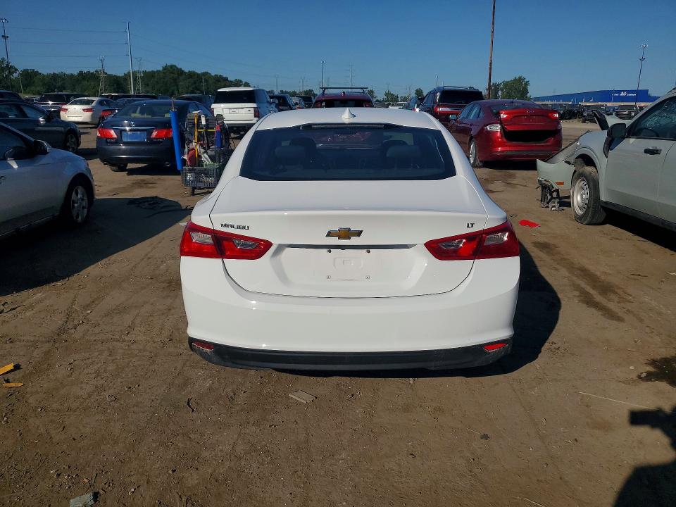 Aukcja sprzedaży 2018 Chevrolet Malibu, vin: 1G1ZD5ST8JF223121, numer aukcji: 62313986