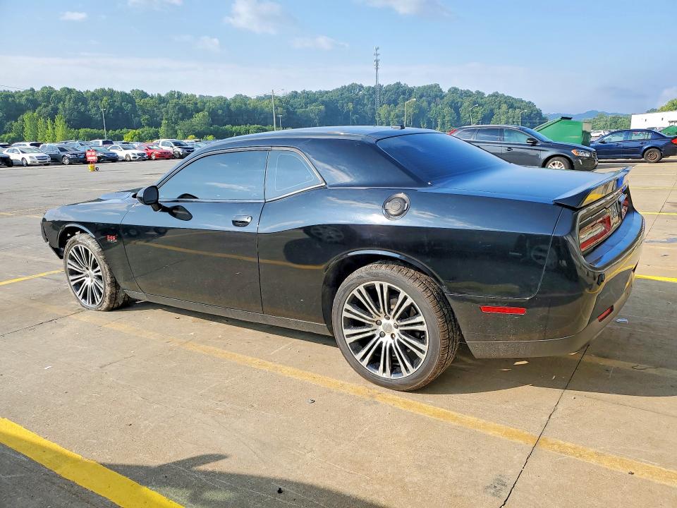 60296356 :رقم المزاد ، 2C3CDZBT6JH310023 vin ، 2018 Dodge Challenger مزاد بيع