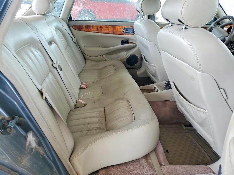 61605816 :رقم المزاد ، SAJDA14C1YLF13765 vin ، 2000 Jaguar Xj8 مزاد بيع