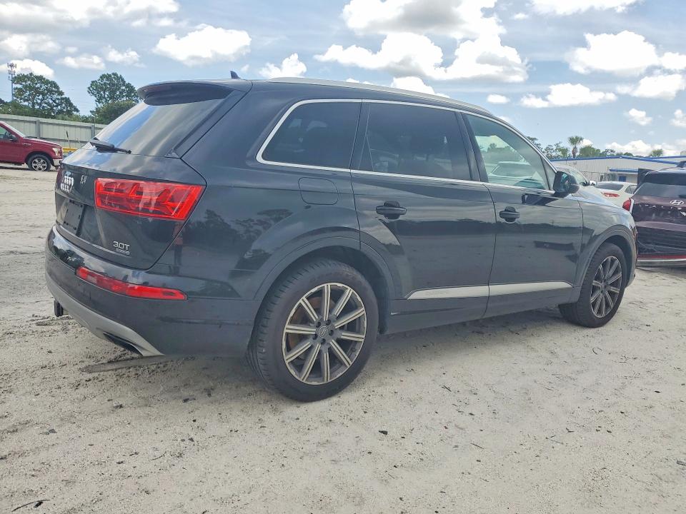 2018 Audi Q7 მანქანა იყიდება აუქციონზე, vin: WA1AAAF74JD012264, აუქციონის ნომერი: 63299956