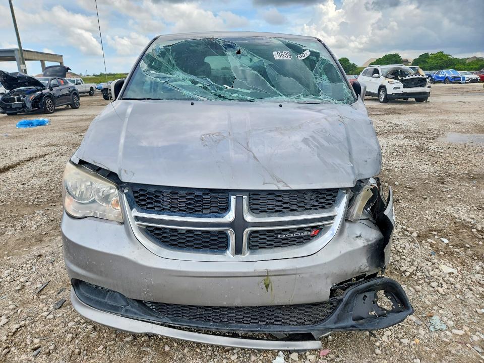 59854366 :رقم المزاد ، 2C4RDGBG9HR549583 vin ، 2017 Dodge Grand Caravan مزاد بيع