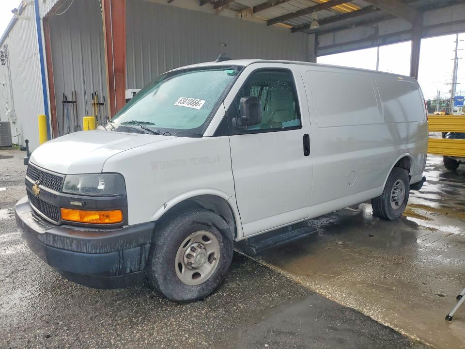 63010666 :رقم المزاد ، 1GCWGAFP9L1227721 vin ، 2020 Chevrolet Express G2500 مزاد بيع