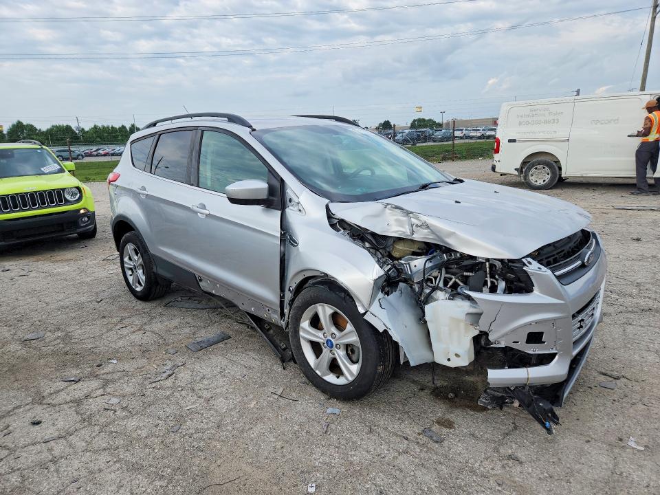 62112286 :رقم المزاد ، 1FMCU9GX8FUA40137 vin ، 2015 Ford Escape مزاد بيع