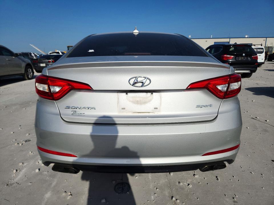 2015 Hyundai Sonata მანქანა იყიდება აუქციონზე, vin: 5NPE34AF1FH106167, აუქციონის ნომერი: 61711676