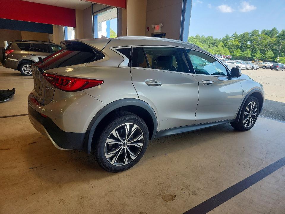 2017 Infiniti Qx30 მანქანა იყიდება აუქციონზე, vin: SJKCH5CR5HA021930, აუქციონის ნომერი: 59711236