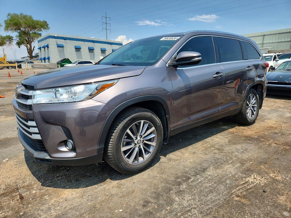 Продажа на аукционе авто 2019 Toyota Highlander, vin: 5TDJZRFH6KS581595, номер лота: 59838636