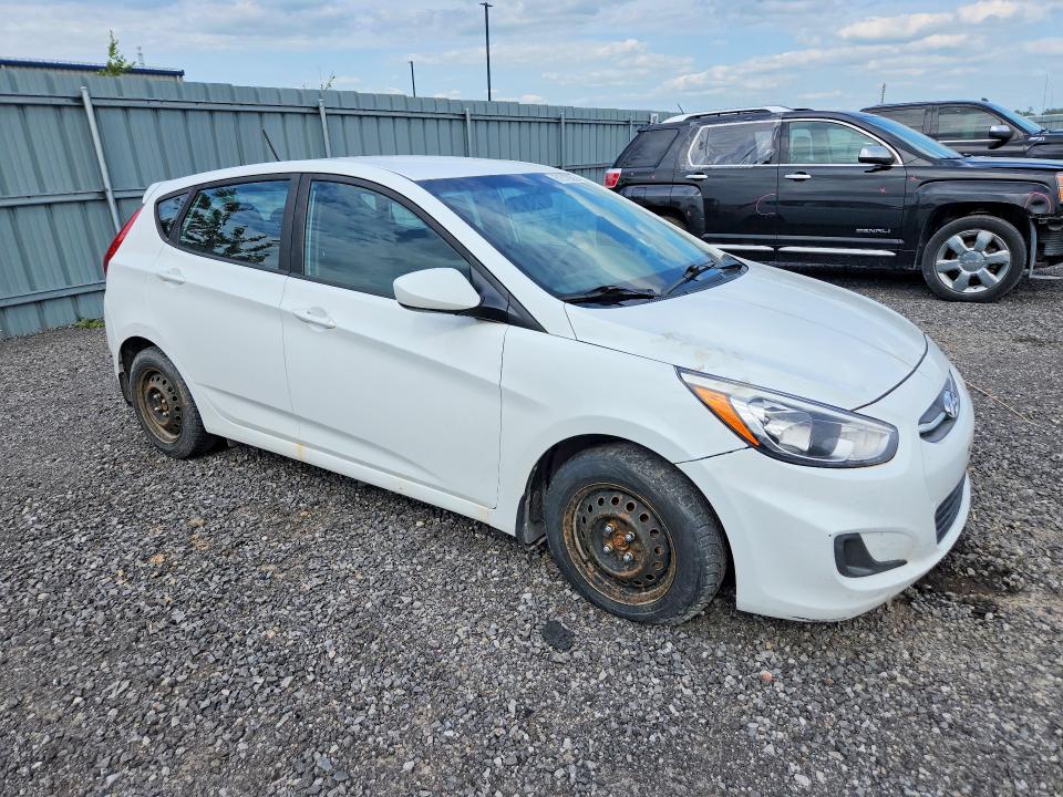 61512626 :رقم المزاد ، KMHCT5AE6HU335758 vin ، 2017 Hyundai Accent مزاد بيع
