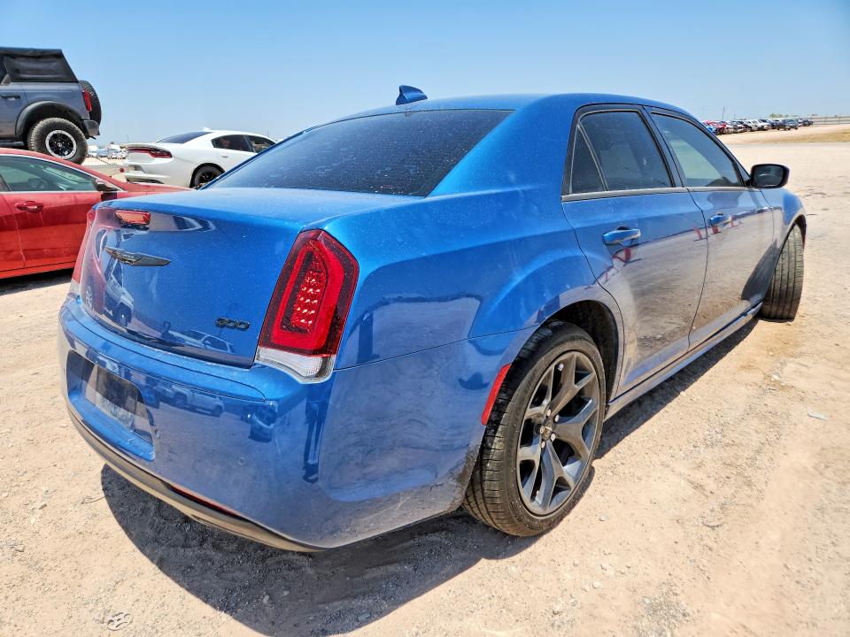 Продажа на аукционе авто 2022 Chrysler 300, vin: 2C3CCADG0NH199334, номер лота: 60651706