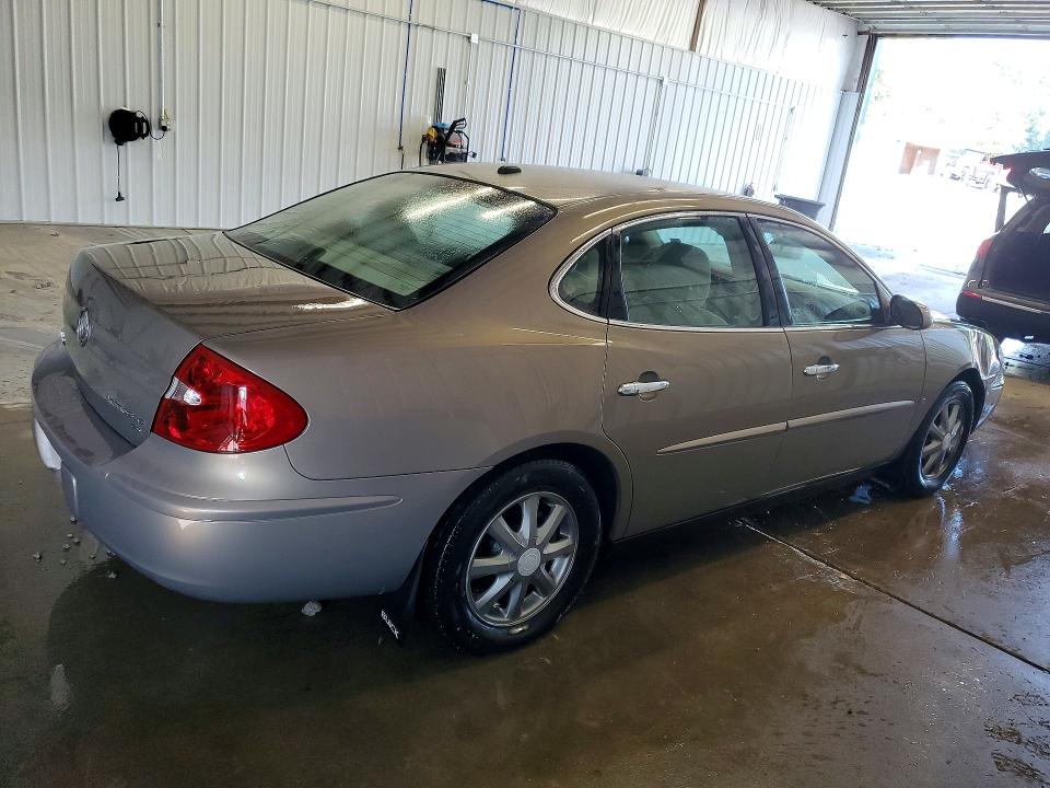 2007 Buick Lacrosse მანქანა იყიდება აუქციონზე, vin: 2G4WC582371124147, აუქციონის ნომერი: 61846096