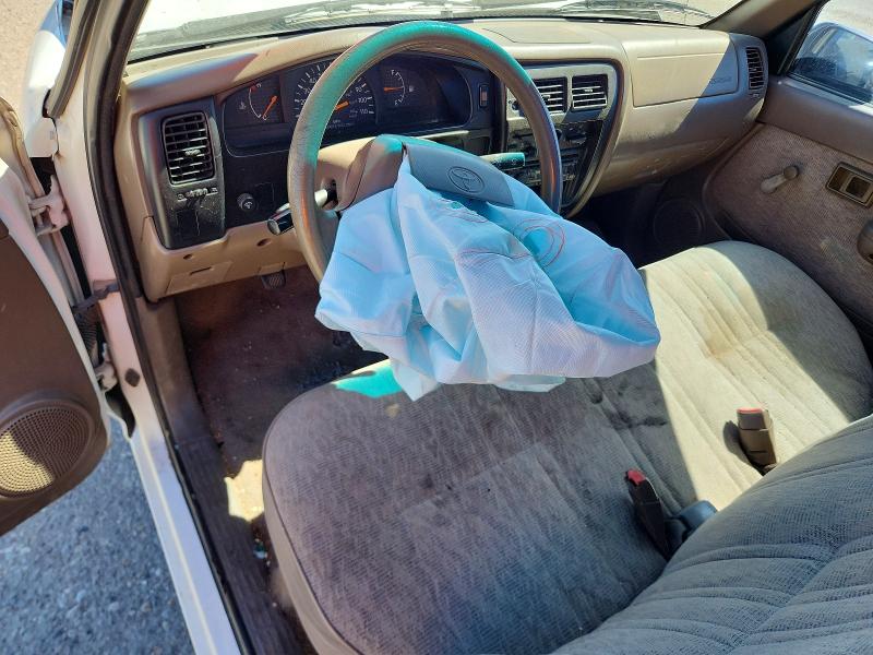 60008776 :رقم المزاد ، 4TANL42N1XZ428321 vin ، 1999 Toyota Tacoma مزاد بيع