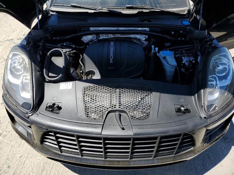 60891296 :رقم المزاد ، WP1AA2A52JLB21098 vin ، 2018 Porsche Macan مزاد بيع