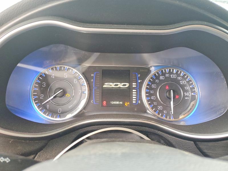62628596 :رقم المزاد ، 1C3CCCAB7FN680937 vin ، 2015 Chrysler 200 مزاد بيع