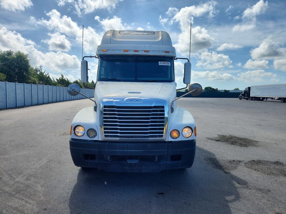 Продаж на аукціоні авто 2002 Freightliner Conventional, vin: 1FUJBBCG62LG28029, номер лоту: 61949196