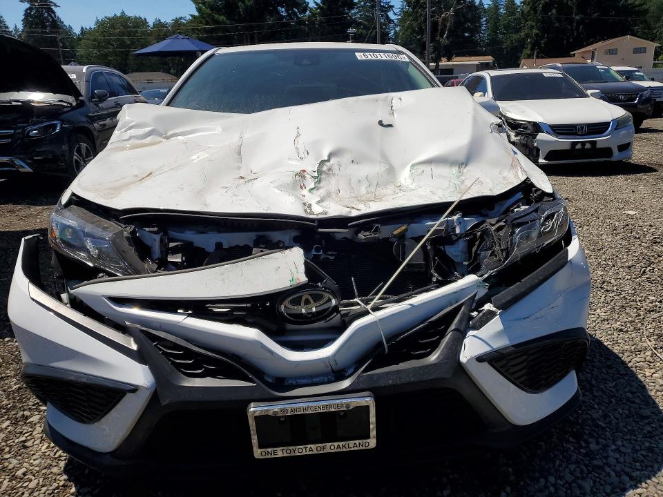 Продажа на аукционе авто 2024 Toyota Camry, vin: 4T1G11AK7RU842062, номер лота: 61011696