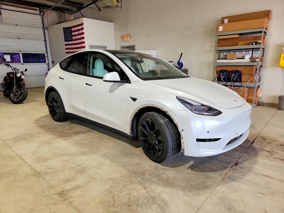 Продаж на аукціоні авто 2021 Tesla Model Y, vin: 5YJYGAEE2MF136615, номер лоту: 60750576