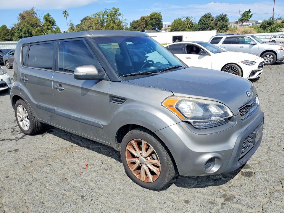 Продажа на аукционе авто 2013 Kia Soul, vin: KNDJT2A68D7575647, номер лота: 60273686