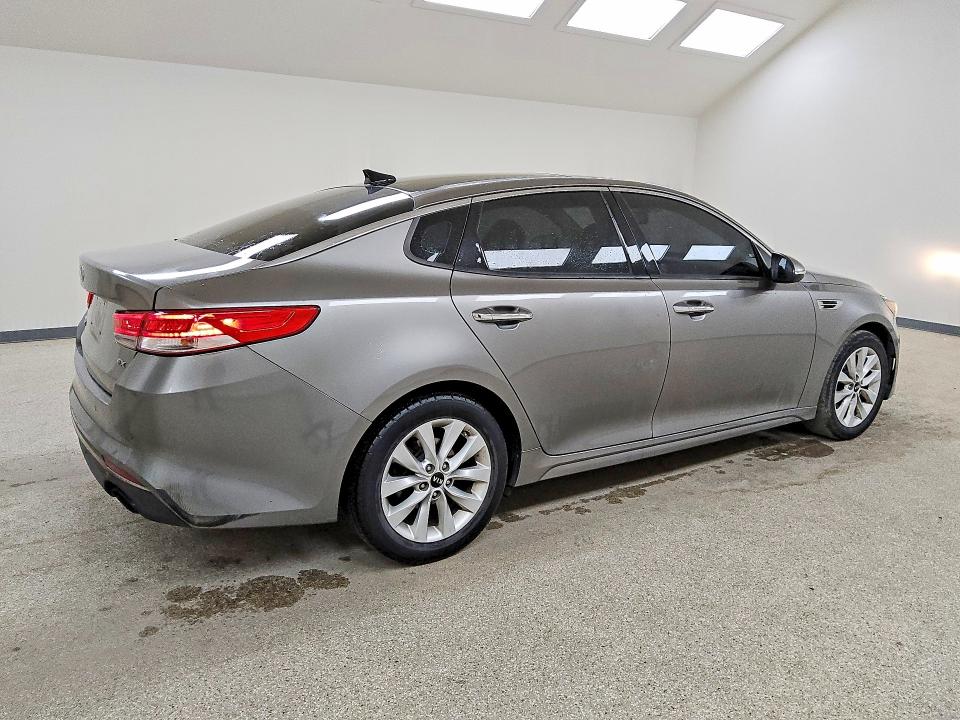 59365996 :رقم المزاد ، 5XXGU4L36JG213261 vin ، 2018 Kia Optima مزاد بيع