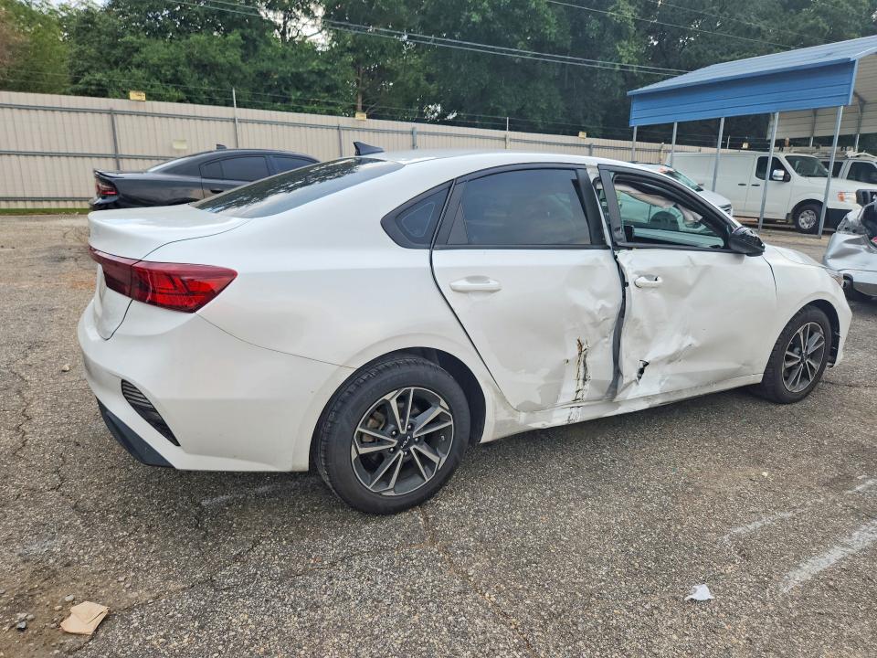 2022 Kia Forte მანქანა იყიდება აუქციონზე, vin: 3KPF24AD1NE500650, აუქციონის ნომერი: 62933536