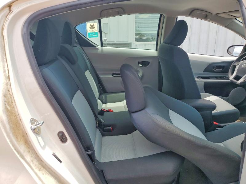 Auction sale of the 2014 Toyota Prius C, vin: JTDKDTB39E1075335, lot number: 60899636