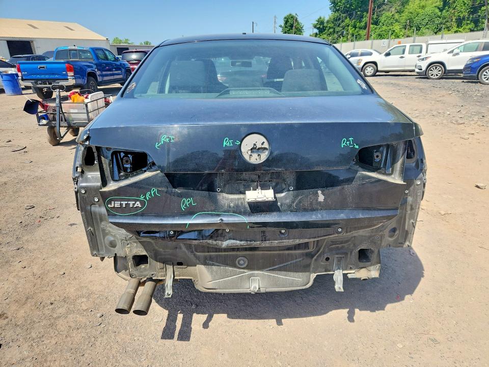 Продажа на аукционе авто 2015 Volkswagen Jetta, vin: 3VW2K7AJ4FM310965, номер лота: 97683245