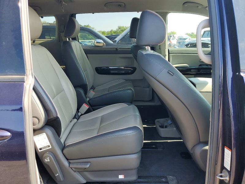 61368906 :رقم المزاد ، KNDMC5C17J6365218 vin ، 2018 Kia Sedona مزاد بيع