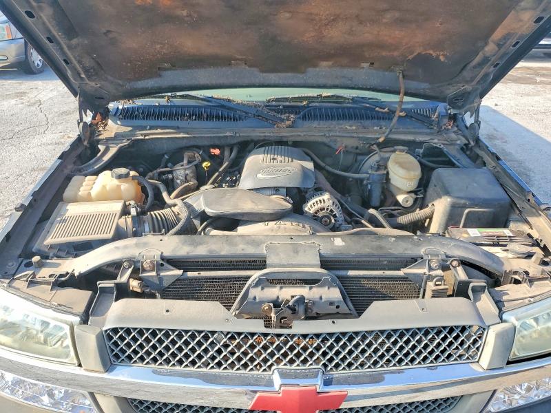 2004 Chevrolet Silverado მანქანა იყიდება აუქციონზე, vin: 2GCEC19T641141875, აუქციონის ნომერი: 61005206