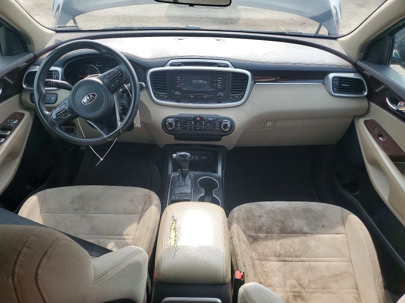 62613946 :رقم المزاد ، 5XYPG4A38HG224410 vin ، 2017 Kia Sorento مزاد بيع