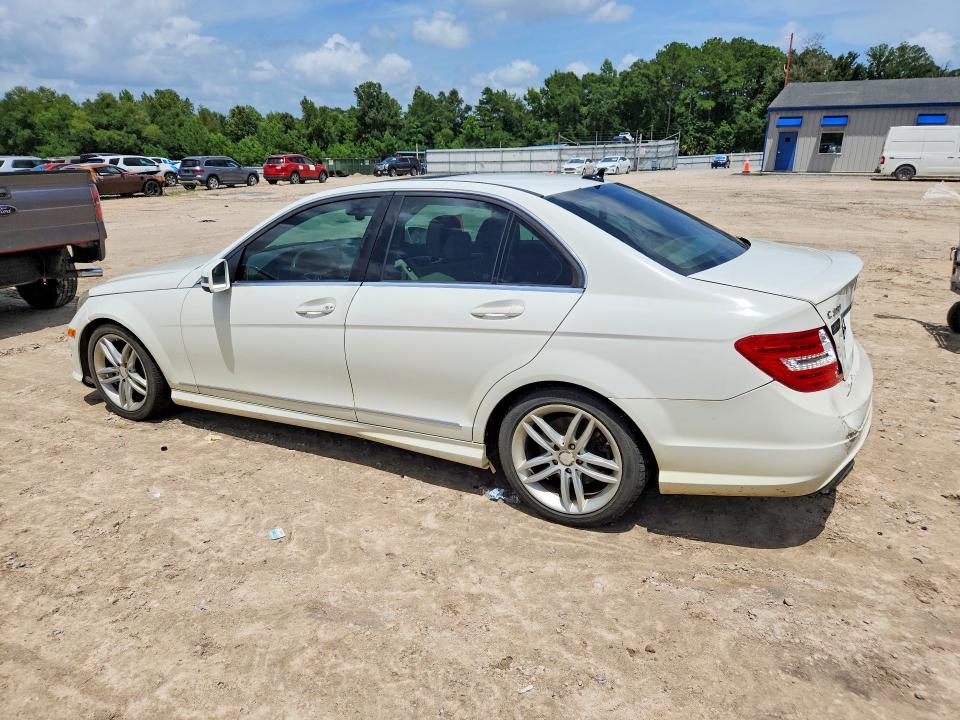 Продаж на аукціоні авто 2012 Mercedes-benz C, vin: WDDGF8BB6CR206102, номер лоту: 61953646