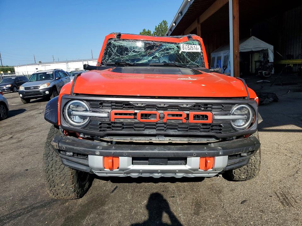 61752616 :رقم المزاد ، 1FMEE5JR2PLA89477 vin ، 2023 Ford Bronco مزاد بيع
