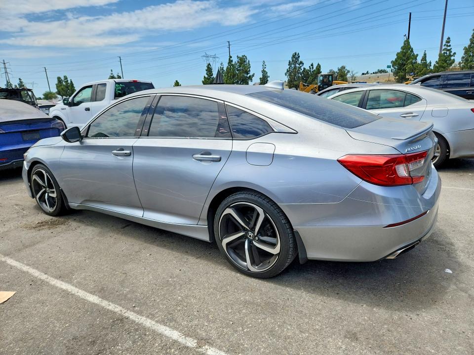 Продажа на аукционе авто 2018 Honda Accord, vin: 1HGCV1F35JA188792, номер лота: 61638656