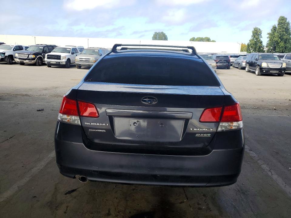 2011 Subaru Legacy მანქანა იყიდება აუქციონზე, vin: 4S3BMBC66B3215988, აუქციონის ნომერი: 60651916