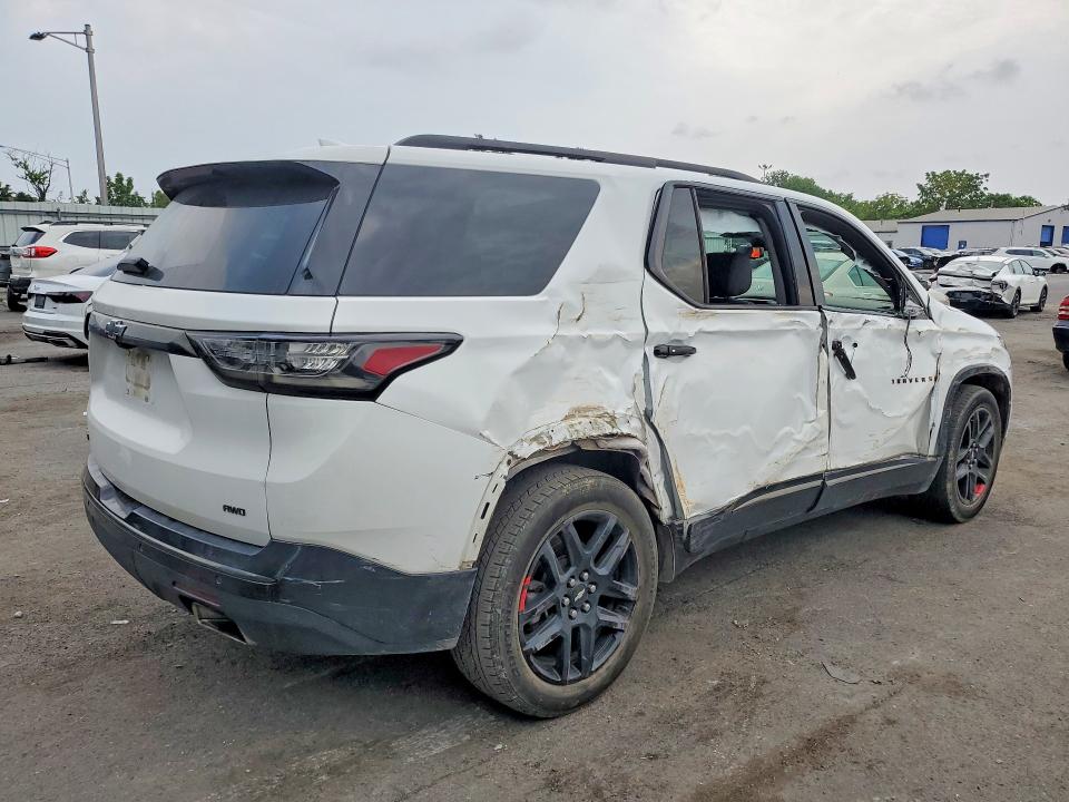 62401126 :رقم المزاد ، 1GNEVKKW0MJ271345 vin ، 2021 Chevrolet Traverse مزاد بيع