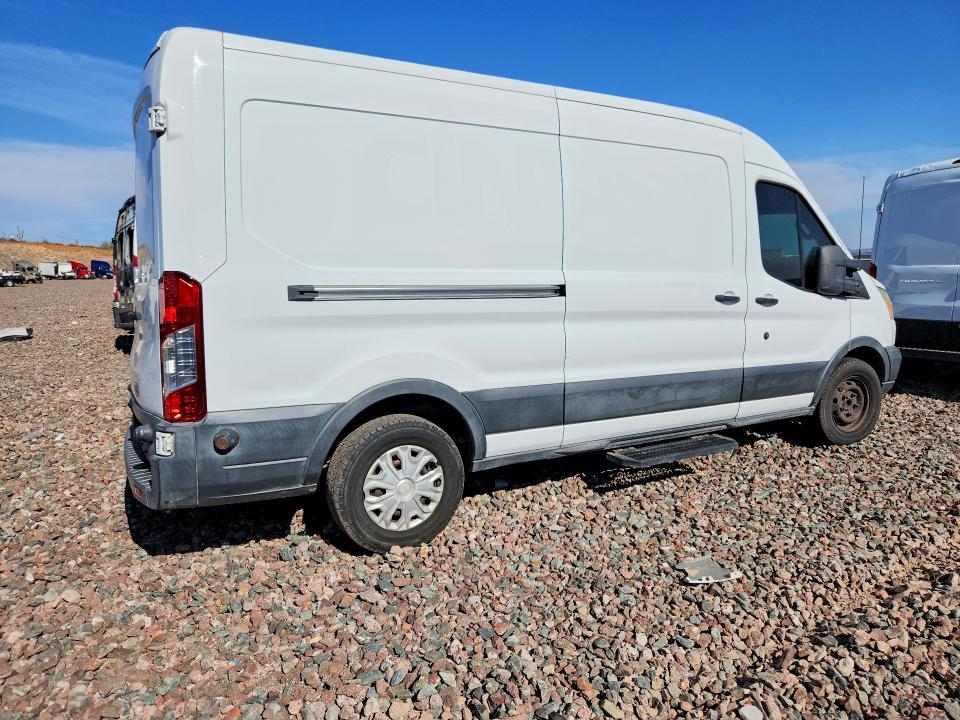 61400556 :رقم المزاد ، 1FTYE2CM3HKA31466 vin ، 2017 Ford Transit مزاد بيع