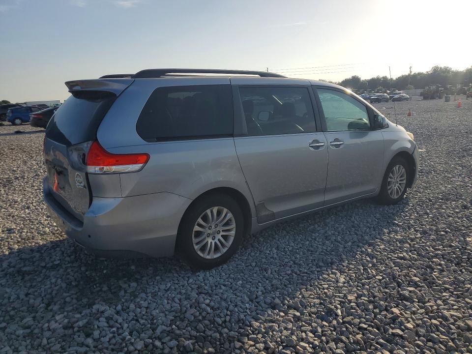 Продажа на аукционе авто 2012 Toyota Sienna, vin: 5TDYK3DC1CS239822, номер лота: 59786286