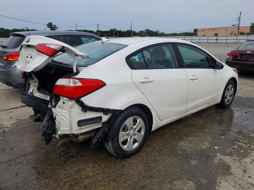 2016 Kia Forte მანქანა იყიდება აუქციონზე, vin: KNAFX4A6XG5535900, აუქციონის ნომერი: 62756646