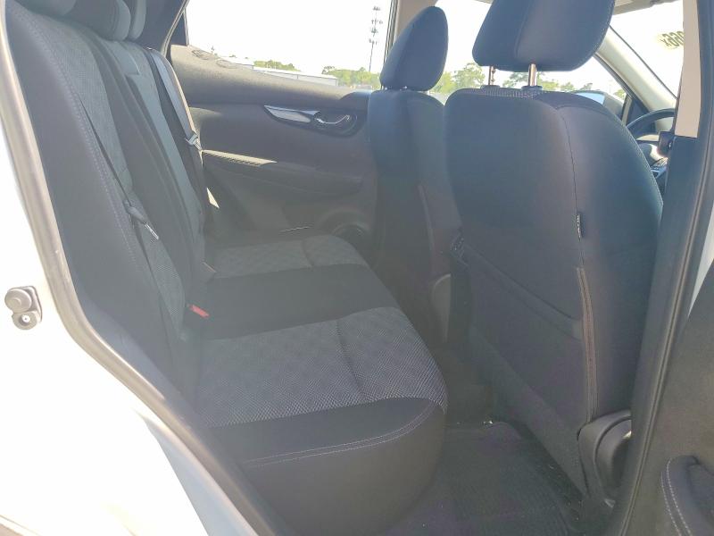 60121966 :رقم المزاد ، JN1BJ1CR3HW138214 vin ، 2017 Nissan Rogue Sport مزاد بيع