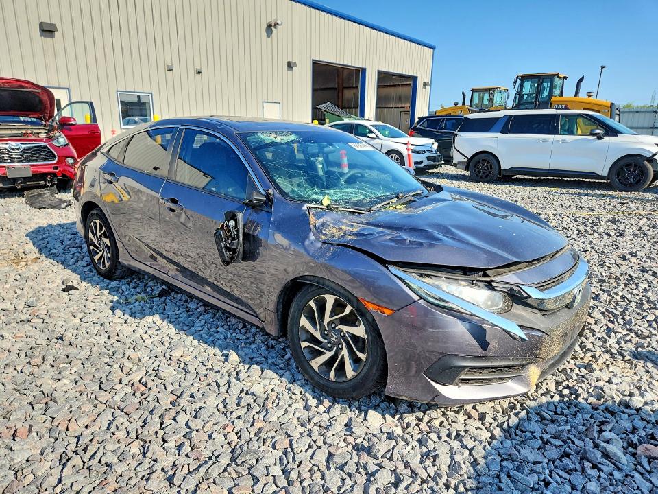 62883266 :رقم المزاد ، 2HGFC2F77JH540669 vin ، 2018 Honda Civic مزاد بيع