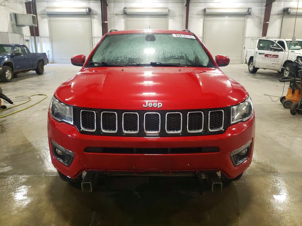 2020 Jeep Compass მანქანა იყიდება აუქციონზე, vin: 3C4NJDBB1LT256681, აუქციონის ნომერი: 85618115