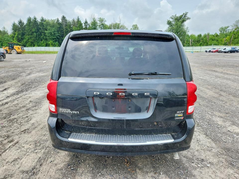 63007256 :رقم المزاد ، 2C4RDGCG2HR825195 vin ، 2017 Dodge Grand Caravan مزاد بيع