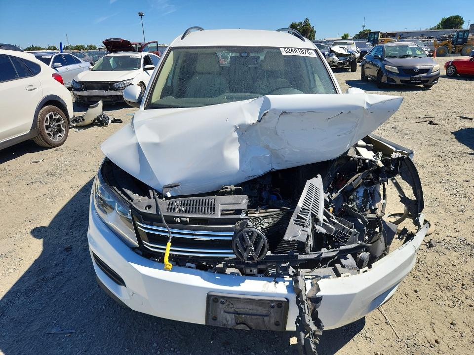 62491826 :رقم المزاد ، WVGAV7AX8GW578330 vin ، 2016 Volkswagen Tiguan مزاد بيع