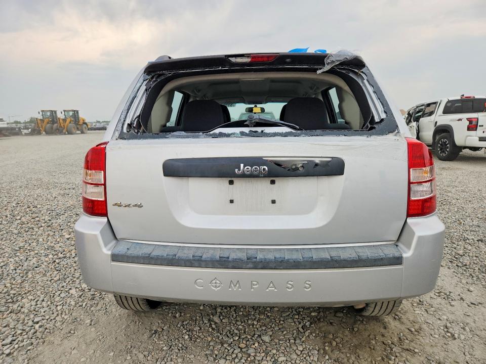 85981085 :رقم المزاد ، 1J4NF4FB9AD512655 vin ، 2010 Jeep Compass مزاد بيع