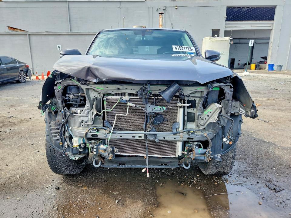 2018 Toyota 4runner მანქანა იყიდება აუქციონზე, vin: JTEBU5JR6J5556594, აუქციონის ნომერი: 61521126