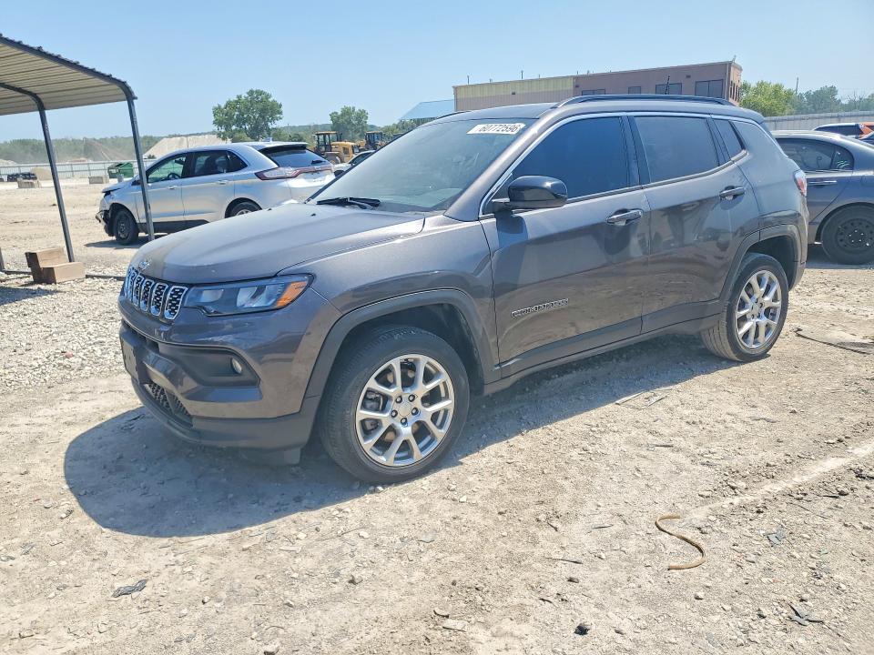 60772596 :رقم المزاد ، 3C4NJDFN3PT571153 vin ، 2023 Jeep Compass مزاد بيع