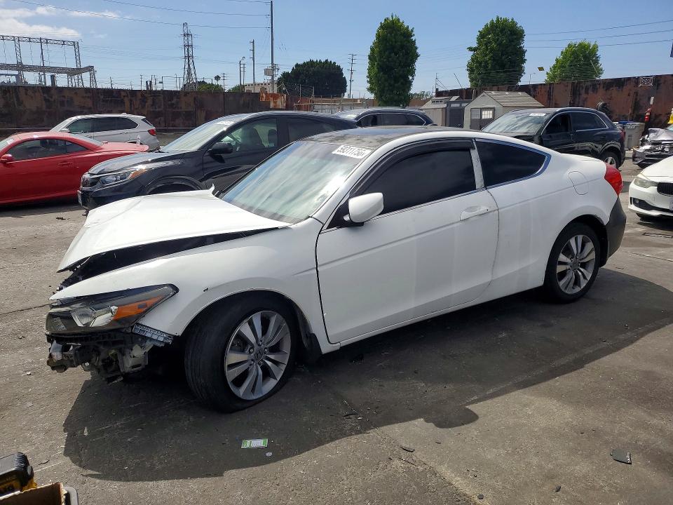 59311756 :رقم المزاد ، 1HGCS1B89BA009519 vin ، 2011 Honda Accord مزاد بيع
