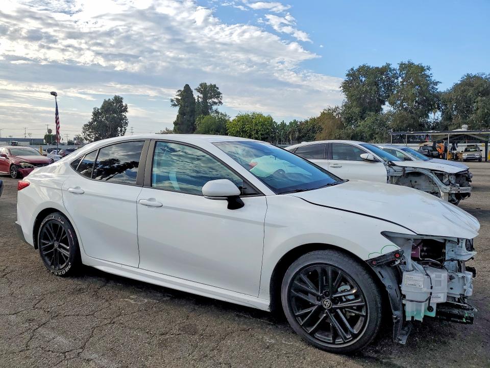 Продажа на аукционе авто 2025 Toyota Camry, vin: 4T1DAACK5SU027865, номер лота: 60868256
