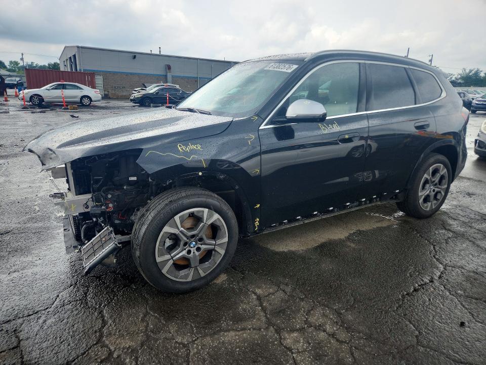 Продаж на аукціоні авто 2023 Bmw X1, vin: WBX73EF01P5W55813, номер лоту: 61382576