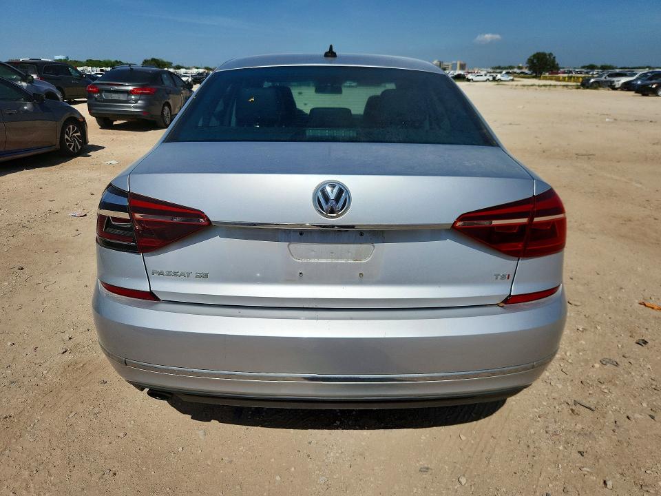 Продажа на аукционе авто 2017 Volkswagen Passat, vin: 1VWBT7A39HC012821, номер лота: 61311366