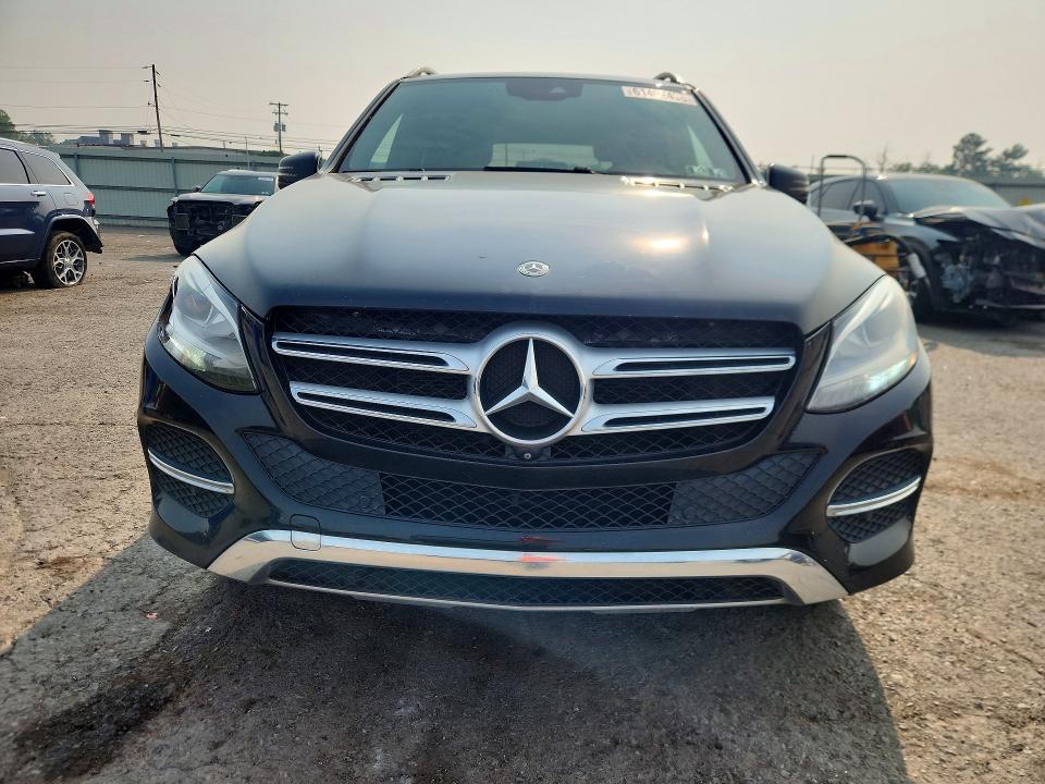 61402496 :رقم المزاد ، 4JGDA5HB1JB092609 vin ، 2018 Mercedes-benz Gle مزاد بيع