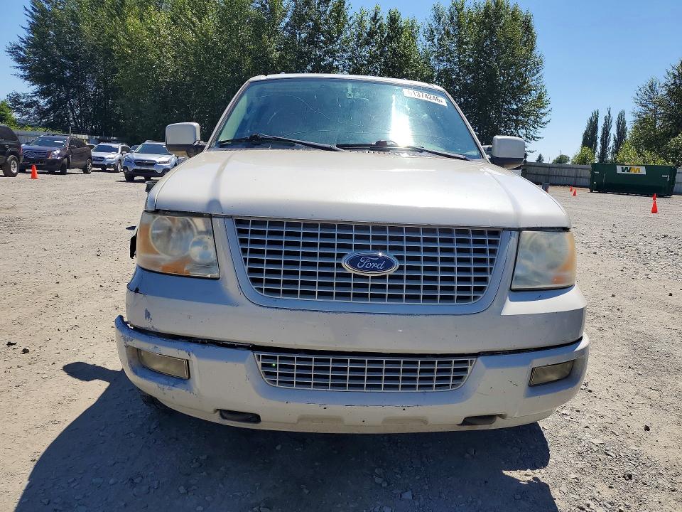 2005 Ford Expedition მანქანა იყიდება აუქციონზე, vin: 1FMFU20595LB03358, აუქციონის ნომერი: 61374246
